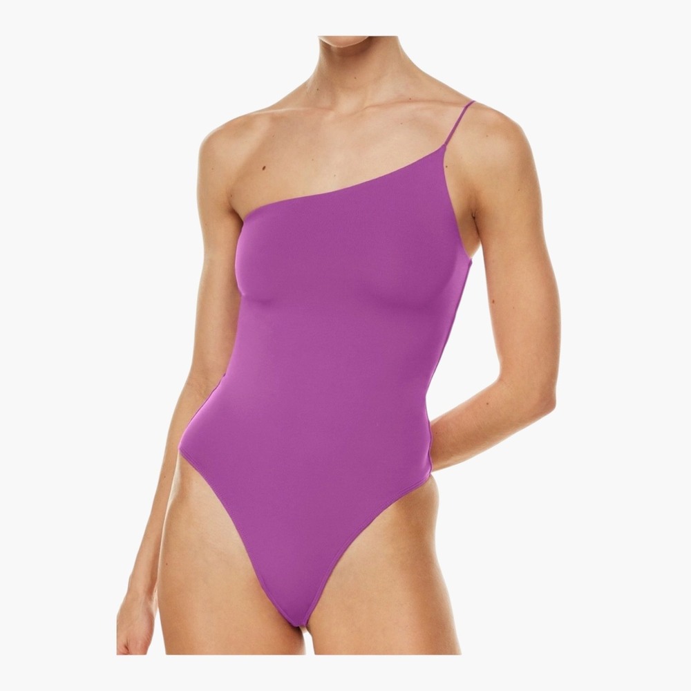 Aritzia Babaton Contour One-Shoulder Bodysuit in Magenta Purple Women SZ S NWOT
